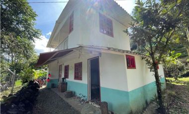 Se vende casa lote en Salento, Quindío (funcionando hostal rural)