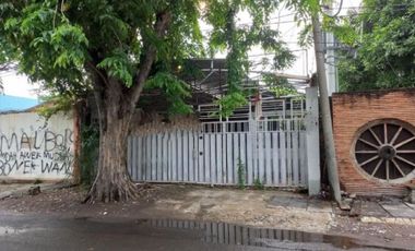 Rumah usaha jalan nias Semi furnish