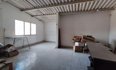 local en venta en la playa. Cod V21966