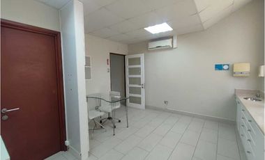R&A propiedades arrienda oficina  consulta médica u otro Puerto Mayor