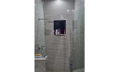 SE VENDE CASA DE LUJO 500m2 ALFRENTE DEL CENTRO COMERCIAL LOS PUEBLOS