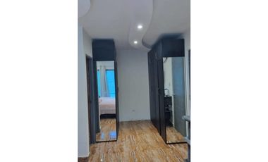 SE VENDE CASA DE LUJO 500m2 ALFRENTE DEL CENTRO COMERCIAL LOS PUEBLOS