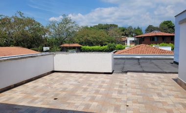 casa en venta en ciudad jardín sector la maria. Cod V4916