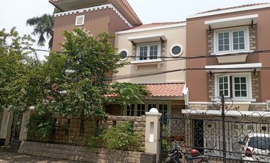 Rumah 2.5 Lantai di Jalan Utama Cocok utk Usaha Apapun dekat Bandara International Soetta