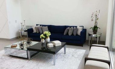 Venta de Casa atrás UEES Samborondon - Vía Samborondón Primeros kilómetros - C021