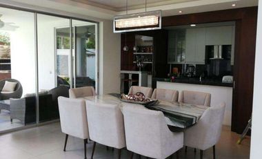 Venta de Casa atrás UEES Samborondon - Vía Samborondón Primeros kilómetros - C021