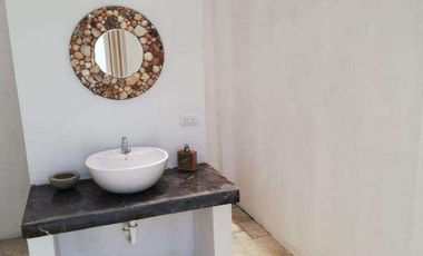 Venta de Casa atrás UEES Samborondon - Vía Samborondón Primeros kilómetros - C021