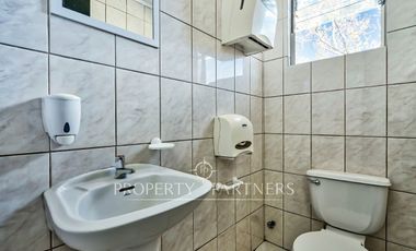 Amplio Edificio Corporativo cercano a Costanera Center(93 UF/m2)