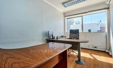 Amplio Edificio Corporativo cercano a Costanera Center(93 UF/m2)