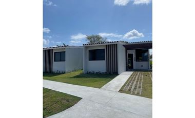 CASA DE PLAYA ENTREGA INMEDIATA  a pocos metros de la playa