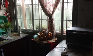 Casa para 2 Familias en venta en Wilde Oeste