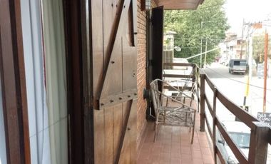 Casa para 2 Familias en venta en Wilde Oeste