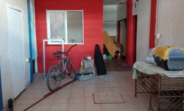 Casa para 2 Familias en venta en Wilde Oeste