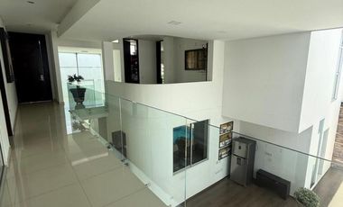 casa en venta en la floresta. Cod V1396