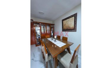 Venta De Hermosa Y Moderna Casa En Villa La Rinconada Frente A Parque