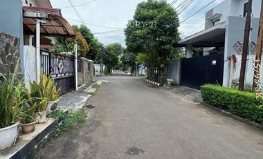 Dijual Rumah Hitung Tanah Di Komplek Sektor 2 Bintaro Jaya