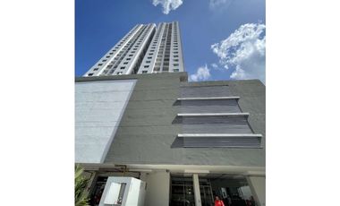 Venta de apartamento en Parque Lefeve (Riverside) GTA