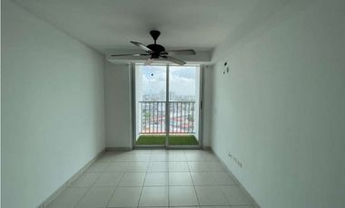 Venta de apartamento en Parque Lefeve (Riverside) GTA
