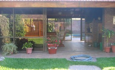 CHALET en DOS PLANTAS  Ciudad del Libertador General José de San Martín, San Martín, Buenos Aires