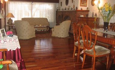 CHALET en DOS PLANTAS  Ciudad del Libertador General José de San Martín, San Martín, Buenos Aires