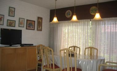 CHALET en DOS PLANTAS  Ciudad del Libertador General José de San Martín, San Martín, Buenos Aires