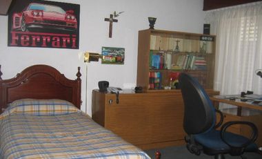 CHALET en DOS PLANTAS  Ciudad del Libertador General José de San Martín, San Martín, Buenos Aires