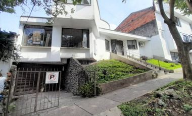 comercial (casa para comercio) en venta en maraya. Cod V18588