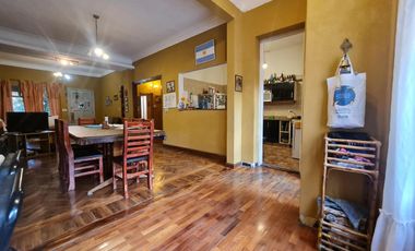 Casa de estilo totalmente reciclada  - Olivos-Vias/Maipu