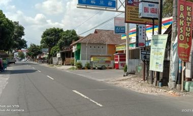 Tanah Istimewa Strategis Pinggir Jalan Raya Sidomoyo Godean Km. 6,5