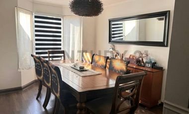 CASA EN VENTA REMODELADA, 4D, QUILICURA