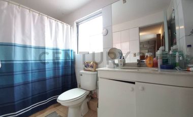 CASA EN VENTA REMODELADA, 4D, QUILICURA