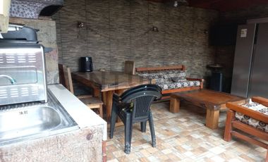 CASA EN VENTA REMODELADA, 4D, QUILICURA