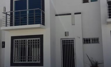 Casa en Venta, LOS LAGOS