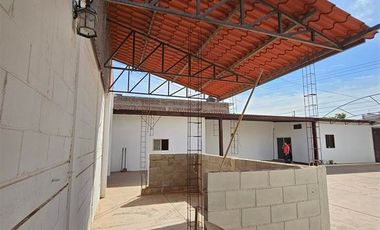Casa con dos frentes, ideal para negocio.