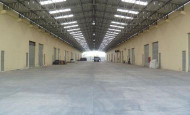 DURAN ALQUILO BODEGAS DE 15.000m2