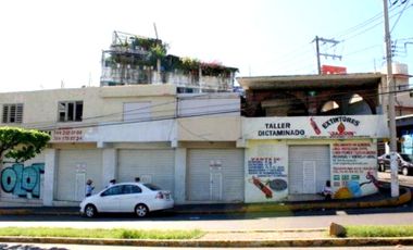 5 Locales comerciales en Calzada Pie de la Cuesta Acapulco