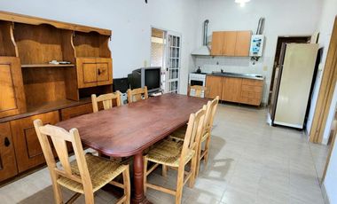 EXCELENTE CASA EN VILLA URQUIZA