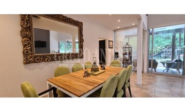Se Vende Moderna y Acogedora Casa en Altos del Maria