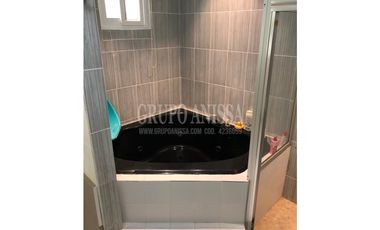 Se Vende Moderna y Acogedora Casa en Altos del Maria