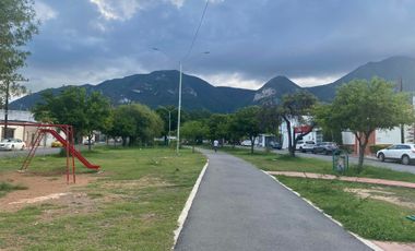 Venta de casa sobre avenida Monterrey en Rincón de la Sierra Guadalupe