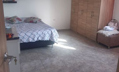 SE VENDE EXCELENTE PROPIEDAD CON RENTA EN LOS ALCÁZARES, MANIZALES