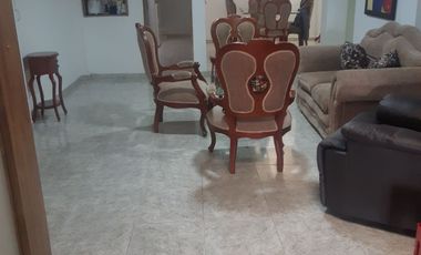 SE VENDE EXCELENTE PROPIEDAD CON RENTA EN LOS ALCÁZARES, MANIZALES