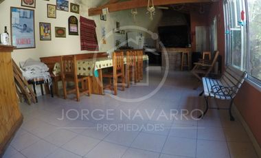 Excelente Chalet de 5 Ambientes - Parana - Villa Ballester