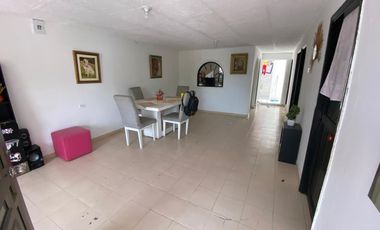 casa en venta en villa estadio. Cod V25880