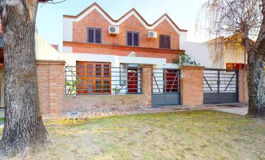 Casa en venta en Tolosa - Dacal Bienes Raíces