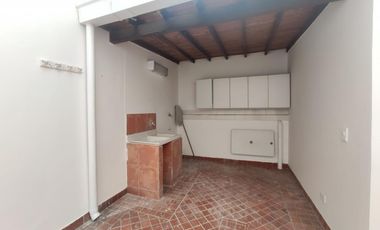 casa en venta en bellavista. Cod V19617