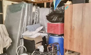 Casa,solida,4 dormit 2 baños,patio, 2 estacionamientos