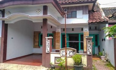 Rumah 2 Lantai Luas 90 di Bale Arjosari kota Malang