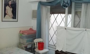 HERMOSO CHALET 5 AMBIENTES / GRAN PARQUE / COCHERA PARA 3 AUTOS / LOTE 10 X 33