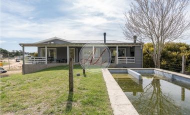 CASA 373 / SENDEROS III